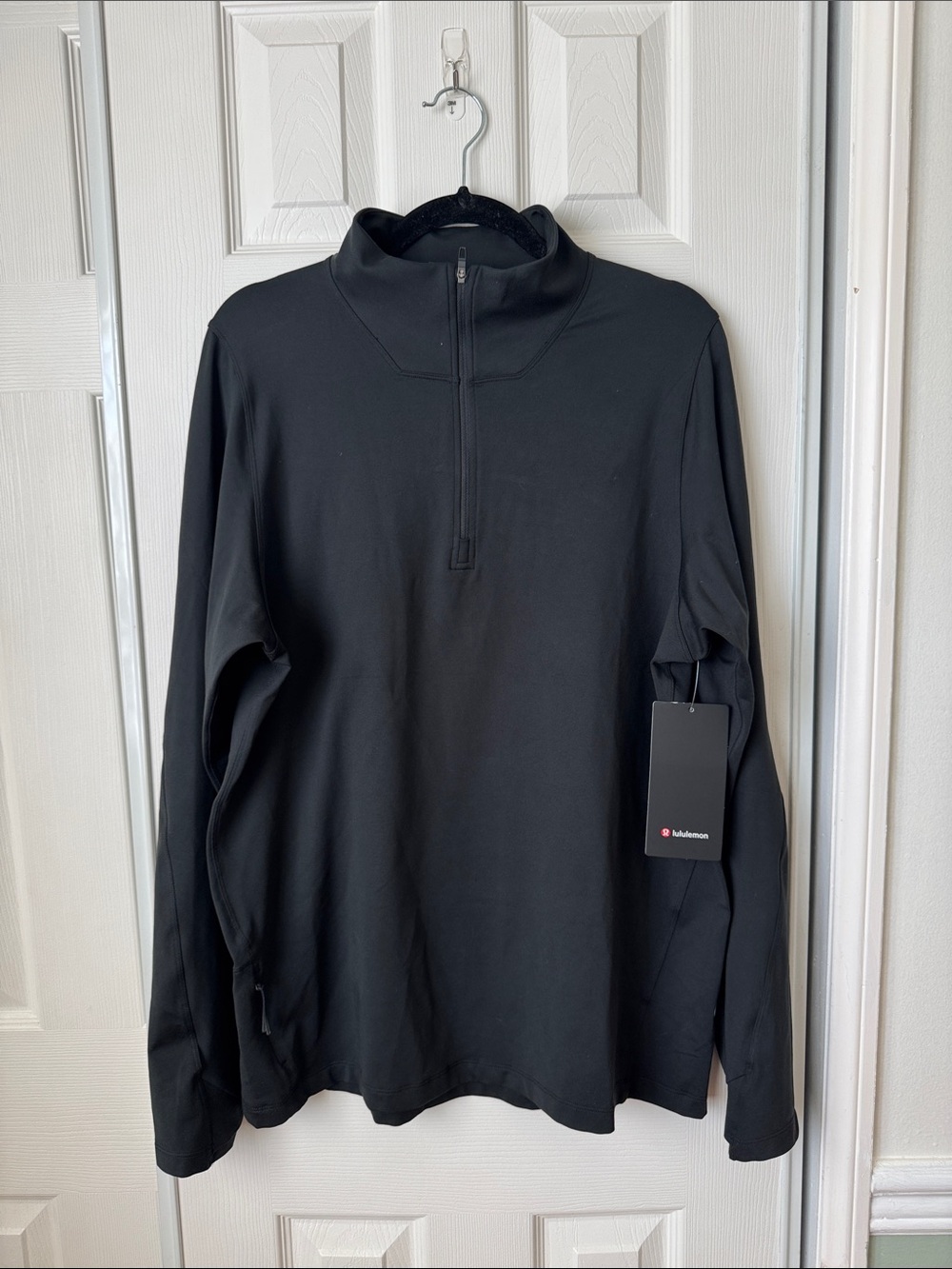 lululemon athletica Men’s Black Half-Zip Pullover